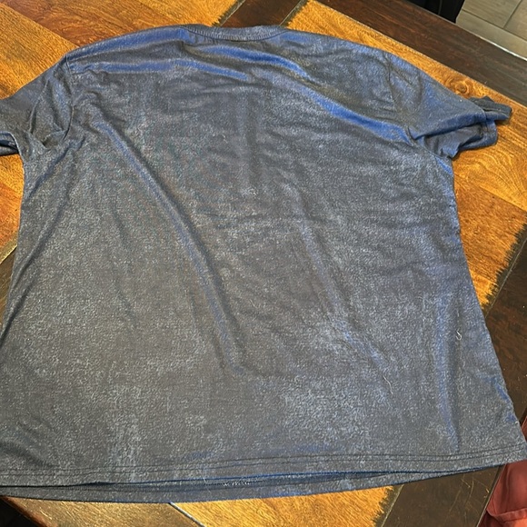 T shirt with aging slogan. Size XL. - Picture 5 of 5